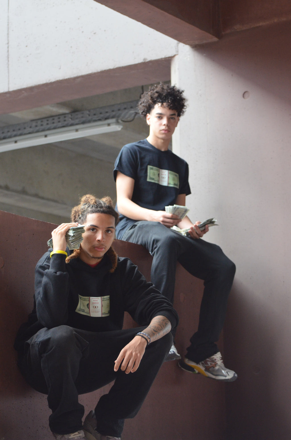 AMBLM - MNEY Tee